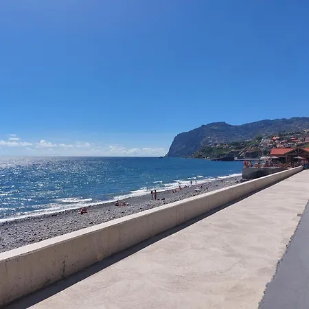 By The Atlantic 2-bedroom Apartament *